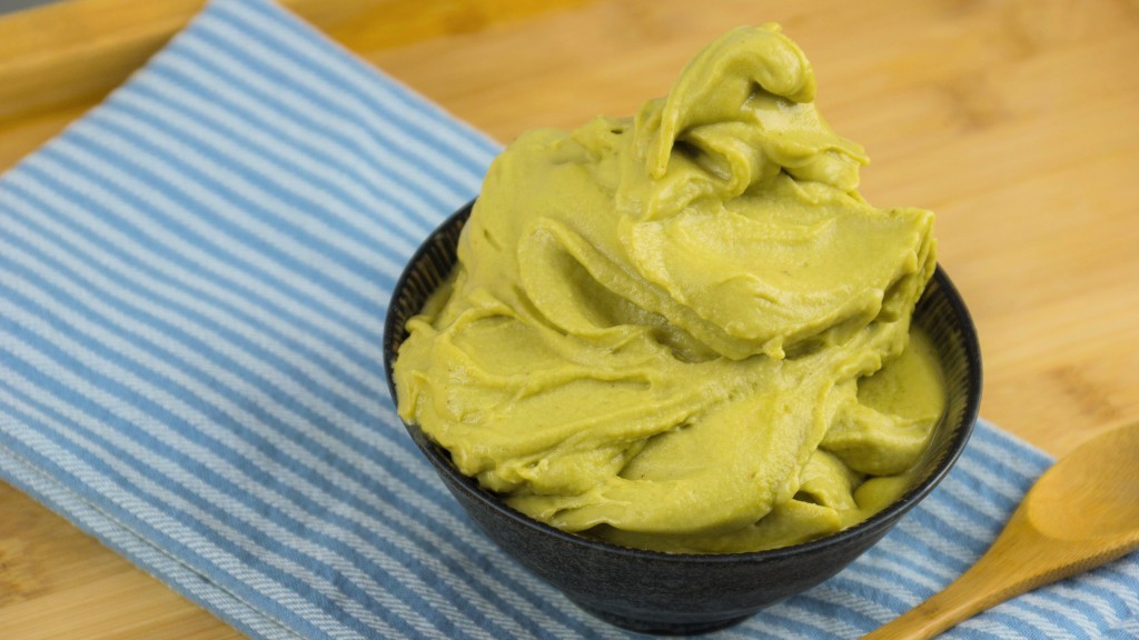 Matcha (Green Tea) Soft Serve Ice Cream #vegan #japanese #recipe