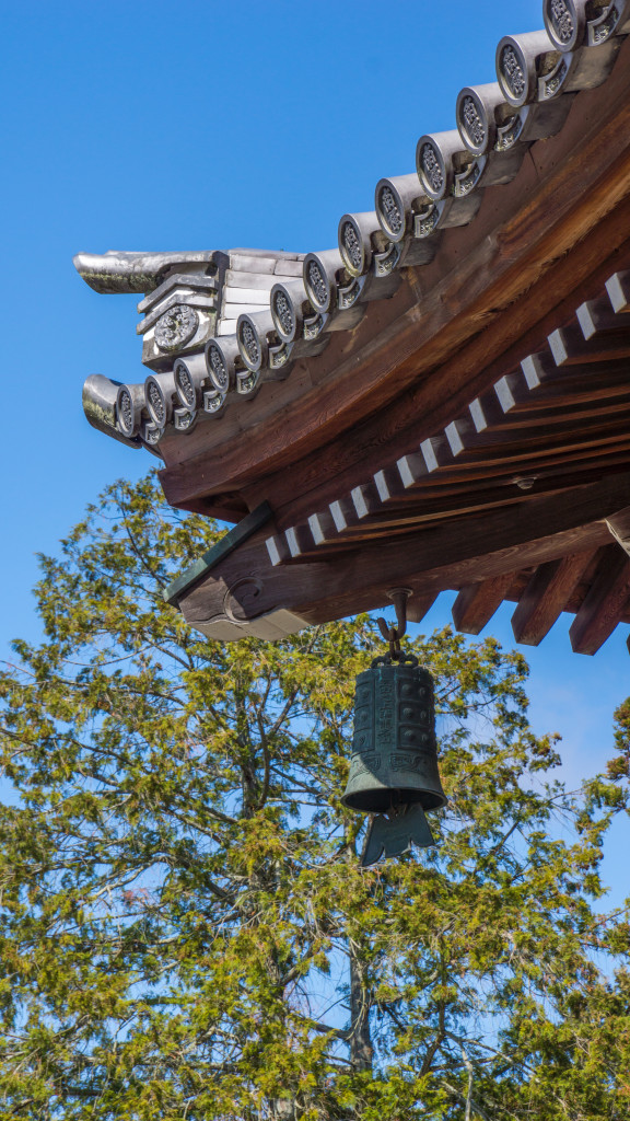 Roof eave of the sanmon (main gate) at Nanzen-ji, Kyoto, Japan | cultivatorkitchen.com