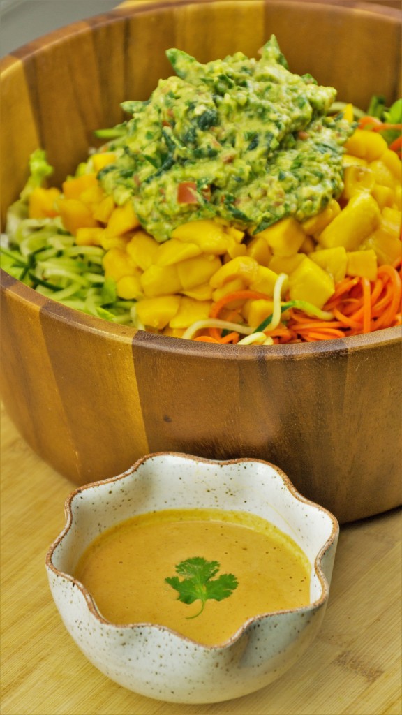 Thai Mango Salad with Spicy Peanut Dressing, epic vegan one-bowl meal that is great for parties! | cultivatorkitchen.com