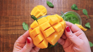 Vanilla Mango Coconut Smoothie! Low Fat Raw Vegan (LFRV) Recipe | Cultivator Kitchen