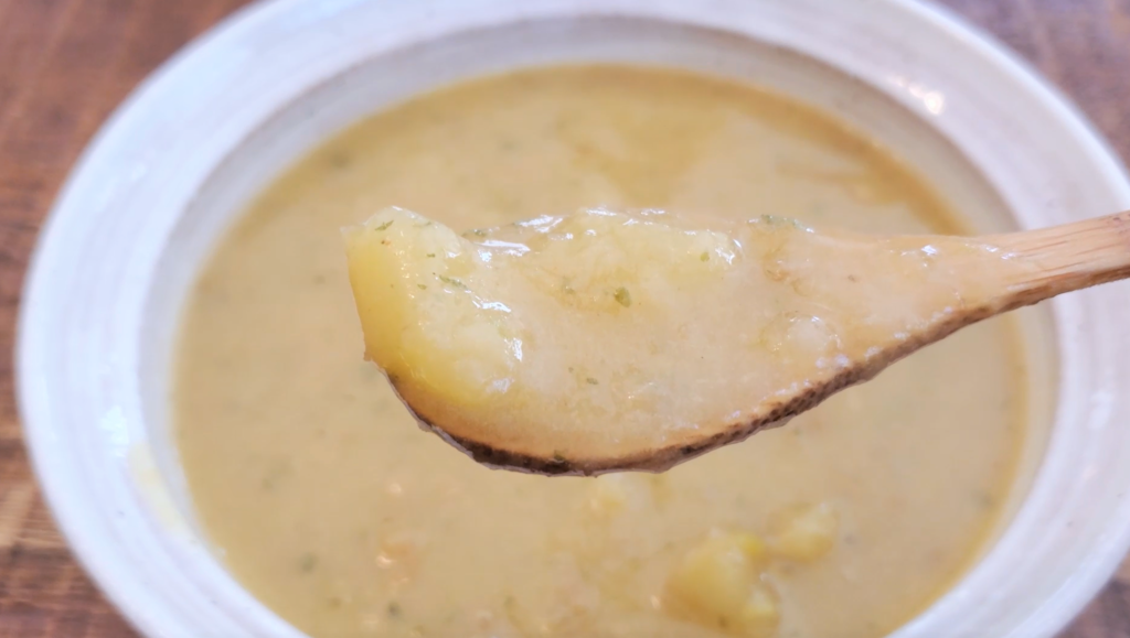 Instant Pot Potato Leek Soup 🥔 Oil-Free & Vegan | CultivatorKitchen.com