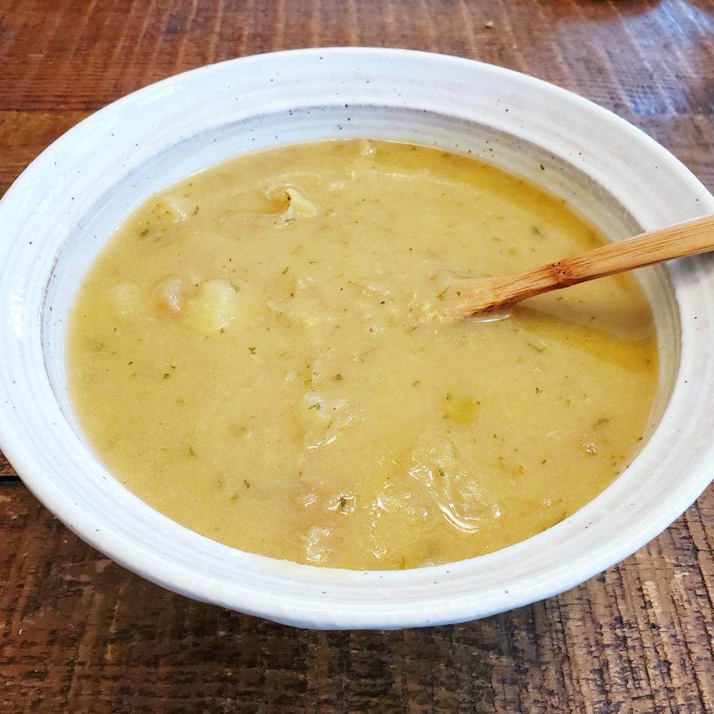 Instant Pot Potato Leek Soup 🥔 Oil-Free & Vegan | CultivatorKitchen.com